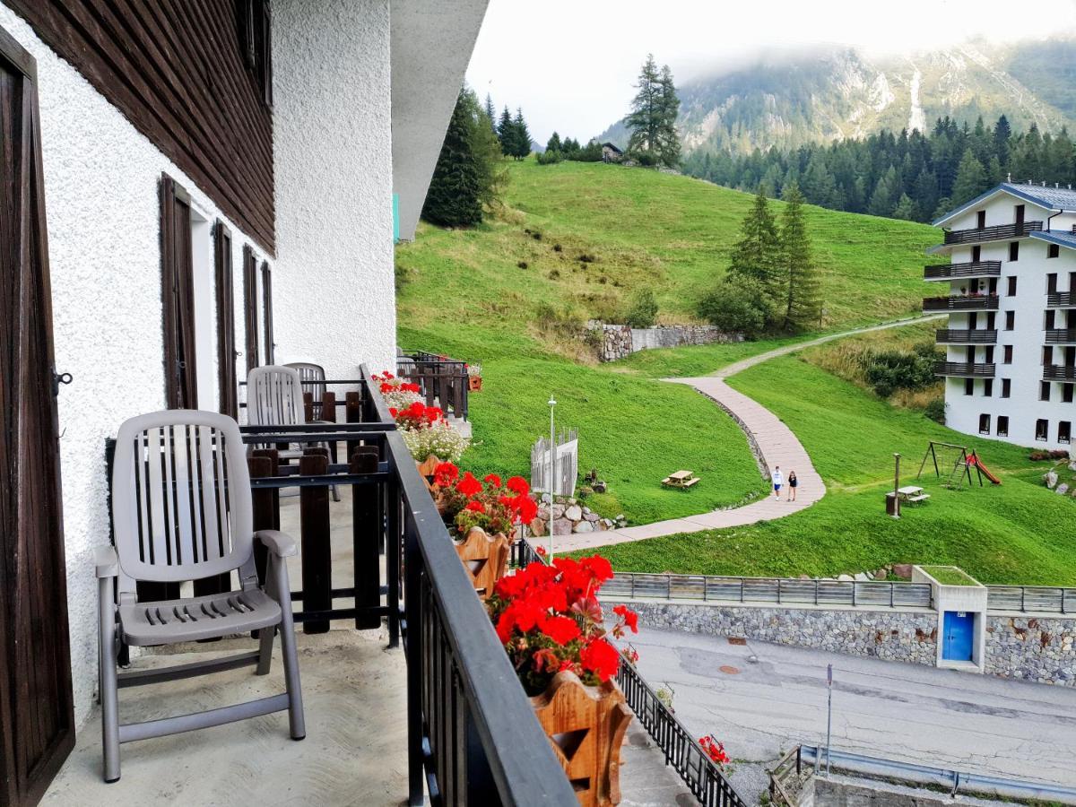 Hotel Des Alpes Foppolo Buitenkant foto